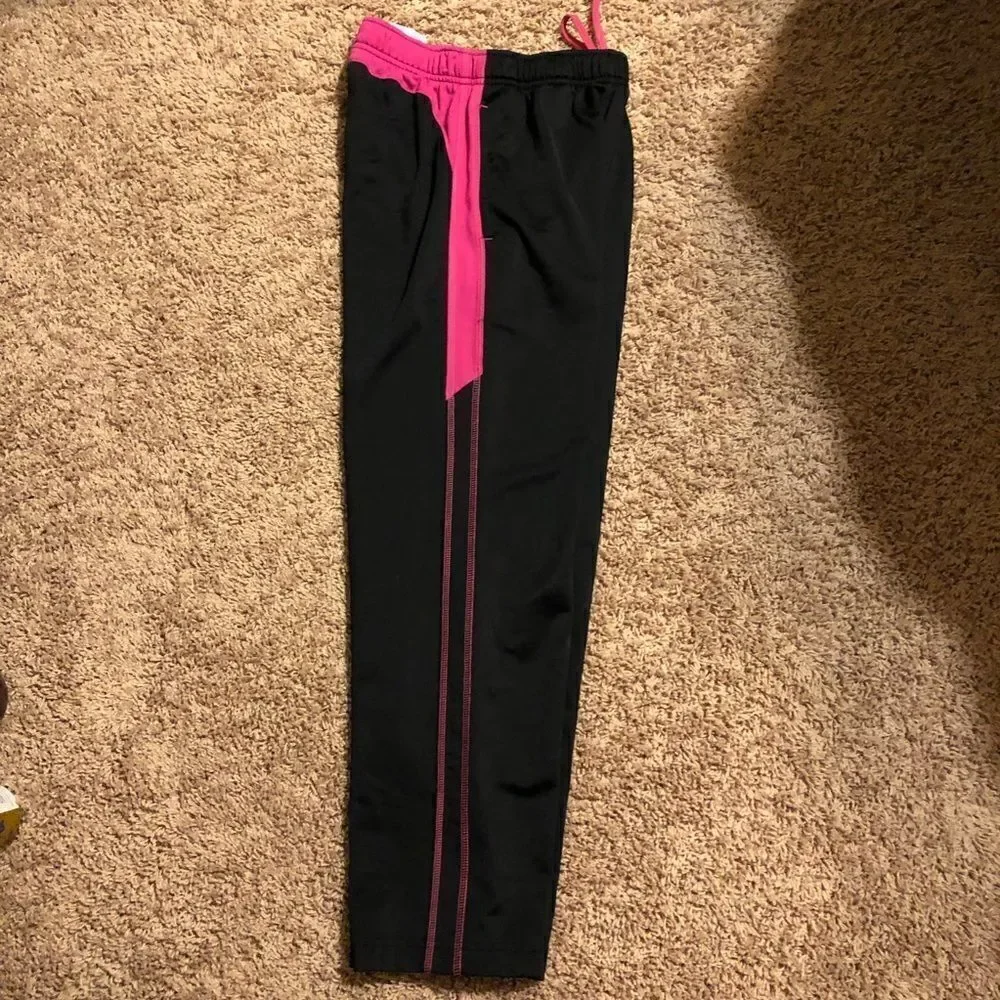 Nike therma-fit girls sweatpants size large